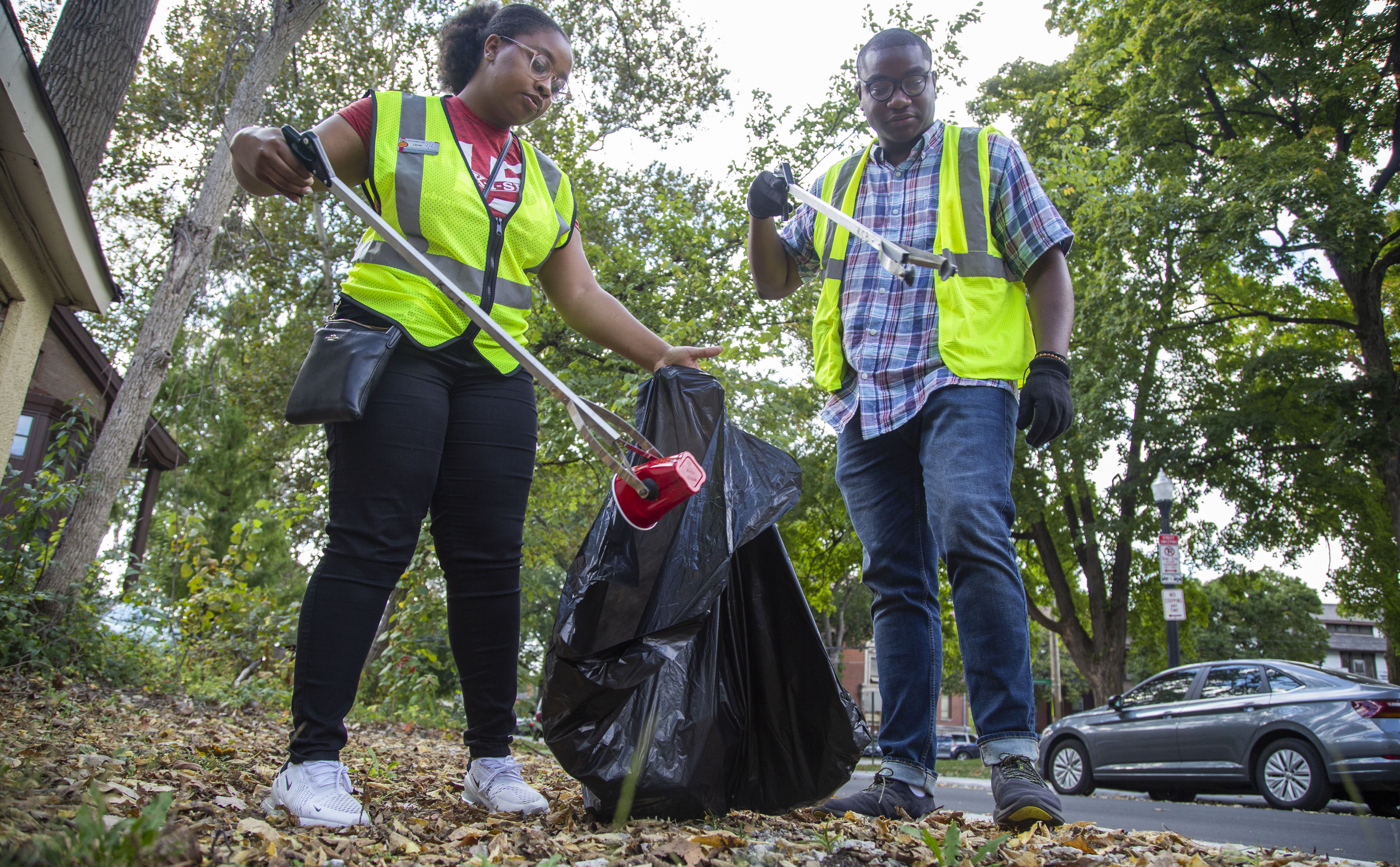 Students participating in the University District Clean Up